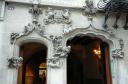 Neat stuff on a building